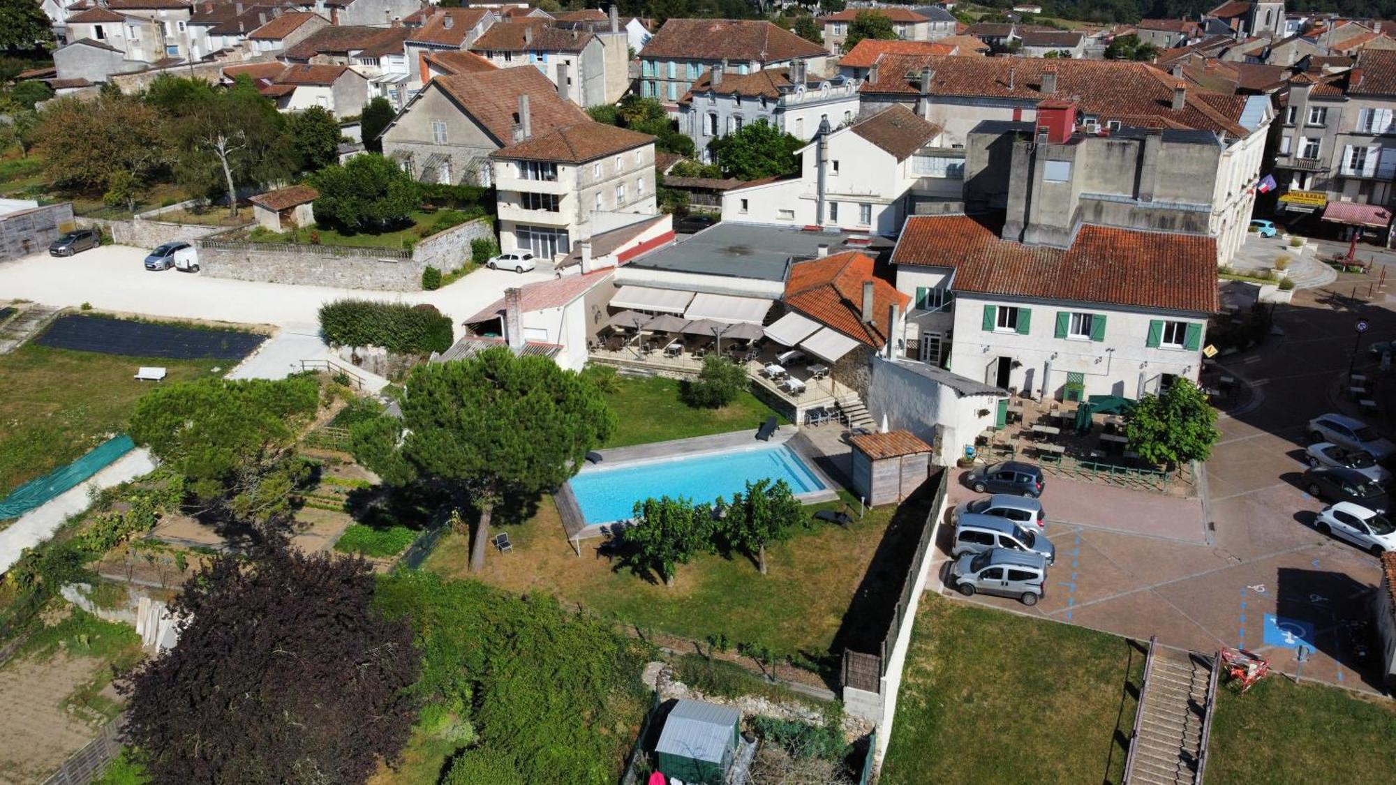 Logis Grand Hotel Pelisson Nontron Exterior foto